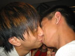 WO..KISS.