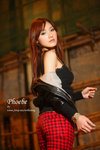Phoebe 32