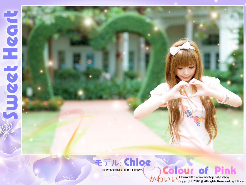 http://images4.fotop.net/albums4/Fitboy/6may2010/chloe_pink001.jpg