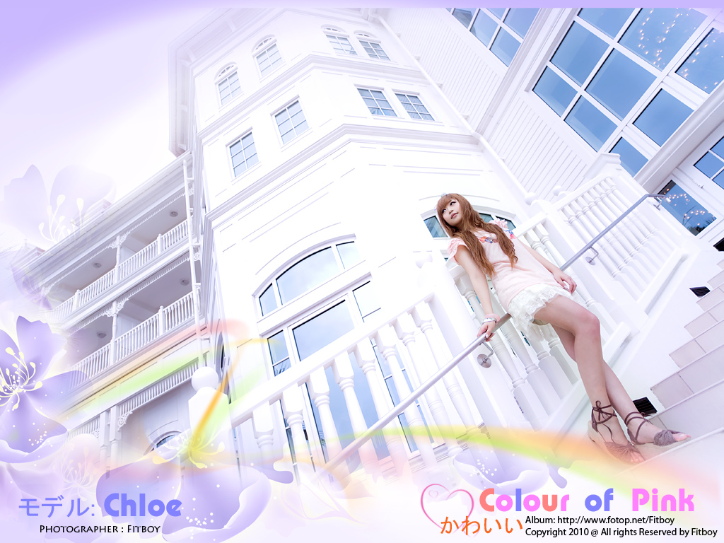 http://images4.fotop.net/albums4/Fitboy/6may2010/chloe_pink025.jpg