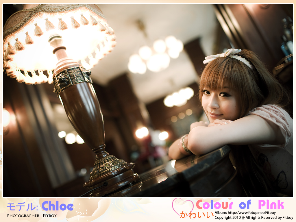 http://images4.fotop.net/albums4/Fitboy/6may2010/chloe_pink033.jpg
