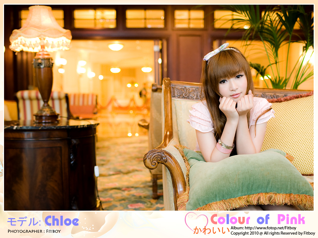 http://images4.fotop.net/albums4/Fitboy/6may2010/chloe_pink053.jpg
