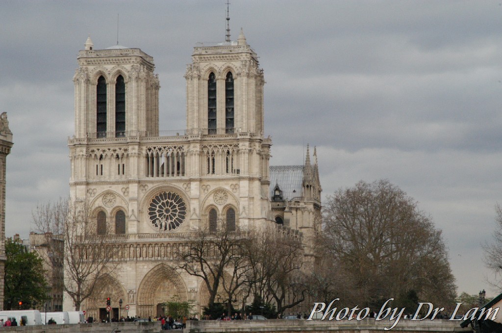 �t���| Paris