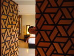 day1 bedroom big door - 2