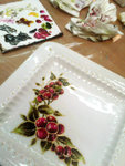 ����W��: draw on dishes with golden outline - before baking