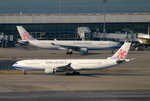 B-18352�]Front�^&�@�@ B-18303�]Behide�^�@�@�@�@�@�@Airbus A330-302�@�@