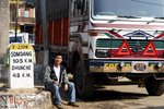 去 Dhunche 雖然只有 48km, 但要3小時呢~
