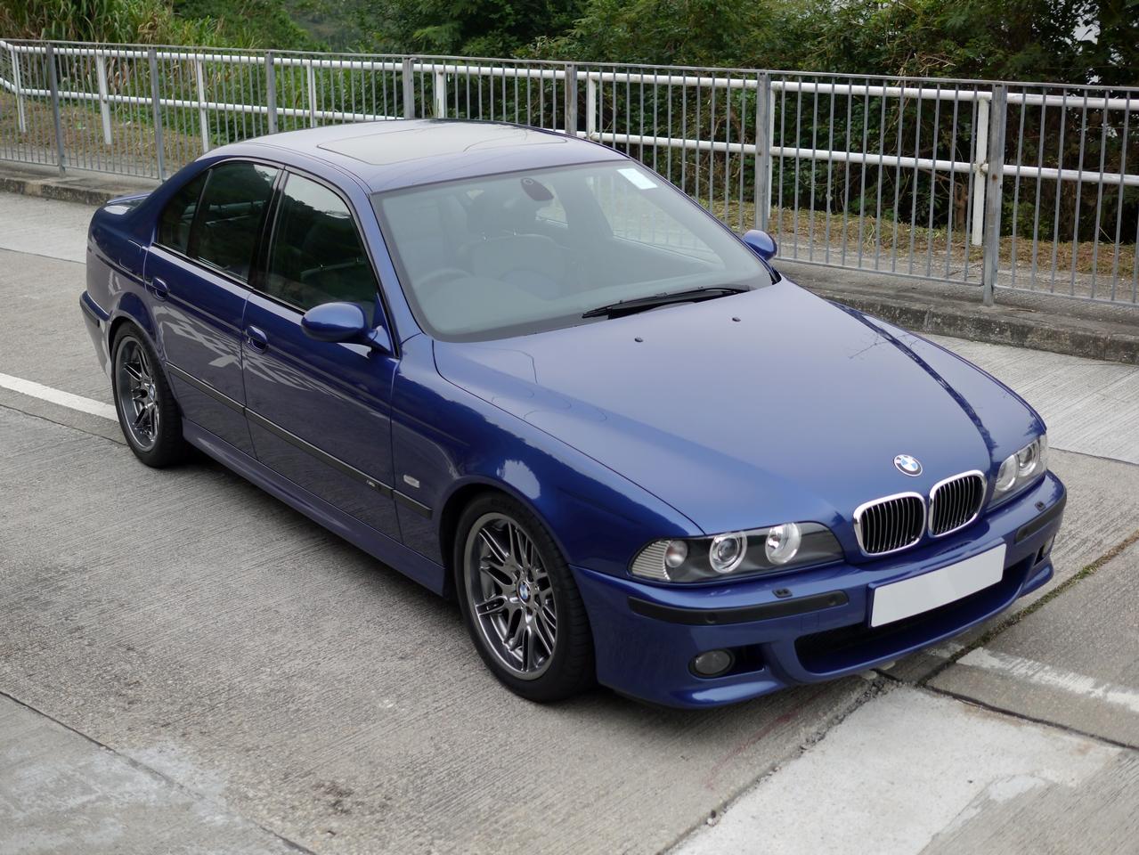 BMW m5 e39 синяя